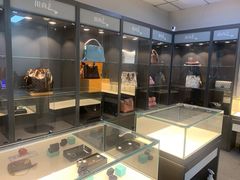 -用真奢侈品名表名包回收中心(朝阳万达店)