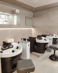 -Z.X HAIR SALON张新美业