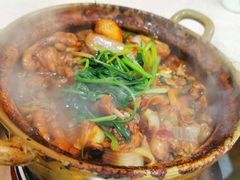 招牌家鸡煲-渝君重庆火锅(嘉宾路店)