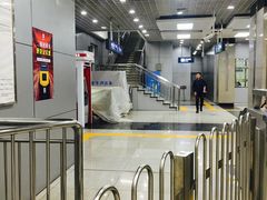 -梨园(地铁站)