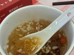 -洪霞餐馆·川菜·鲜货现炒(两江春城店)