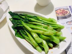 -新大咀港式茶餐厅(宝山万达店)