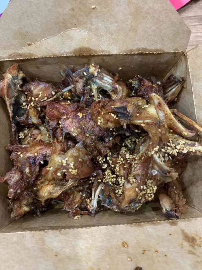 打分 点的外卖,离公司近,不知道吃什么的时候就会点他家鸡架.
