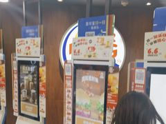 -汉堡王(西直门凯德MALL店)