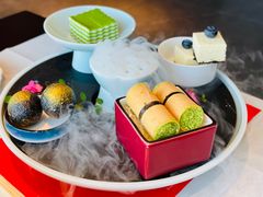 四喜点心拼盘-馋遇江南·精致湖景雅宴(东方之门店)