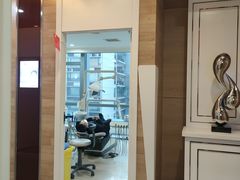 -极光口腔·矫正种植修复(锦江店)