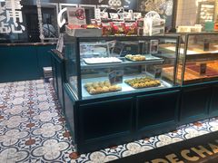 面包甜点陈列柜-虎头局·渣打饼行(五一新干线店)