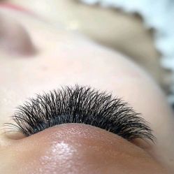 -意恋美肤造型
