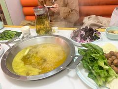 -撒拉人家.酸菜牦牛肉火锅