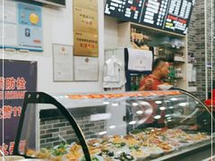 面包甜点陈列柜-豫掌柜饸饹面·烩面(秀沿路店)