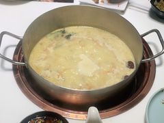 -洪氏嗨捞·猪肚鸡火锅(阳光天地店)