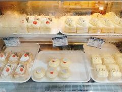-白玉兰食品(汇联商厦店)