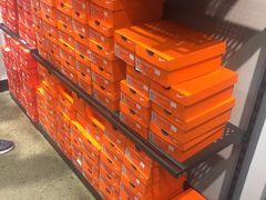 -NIKE上海青浦换季优惠店