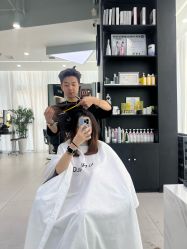 -U·NI SALON 造型