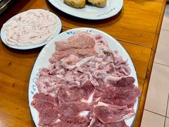 天衣無縫拚一兩肉-华哥新鲜猪精品美食