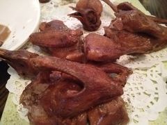 特色脆皮乳鸽-粥王府 老广传家菜(东关街店)