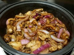 -胡须佬鸡煲四季火锅店(石厦西村直营店)