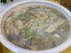 -官塘陈记鱼生·潮汕砂锅粥·牛肉火锅(潮枫路总店)