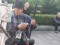 -巴陵广场
