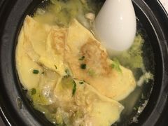 石锅鸡汤烩手工蛋饺-上海小南国(仲盛世界商城店)