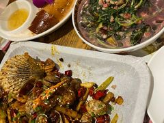 -胡桃里音乐餐厅(陶溪川店)(川湘赣菜·世界百大酒庄直供红酒·音乐表演)