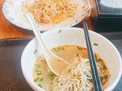 -西部马华清真兰州牛肉面·烧烤夜市(关东店)
