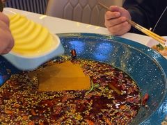 -渔香岛美蛙鱼头火锅(威清路店)