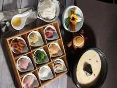 -飞虎过桥米线(翠湖店)