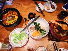 -云海肴·汽锅鸡·云南菜(天山百盛优客店)