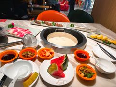 -煲宫猪肚鸡(晶品店)