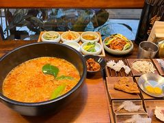 -银米·云南传统过桥米线(双廊黑金冠店)