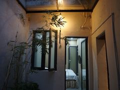 -载阳客栈