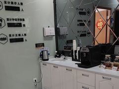-茂菊口腔连锁(浦东南路店)