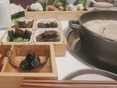 -汤宴·参须肚包鸡(南京路店)