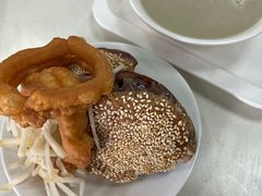 烧饼夹肉-老磁器口豆汁店(天坛店)