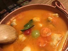 -云海肴·汽锅鸡·云南菜(天山百盛优客店)