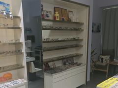 -视野联行眼镜•蔡司•依视路(温江店)