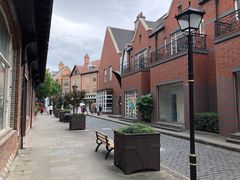 -钟书阁(松江泰晤士小镇店)