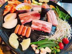 -豚豚家돈돈가韩国锅盖烤肉(新北万达店)