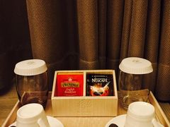 -西安大雁塔科技大学地铁站亚朵酒店