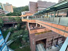 -香港大学