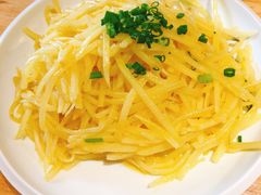 咸蛋黄炒土豆丝.-俏湘私房菜(国贸店)
