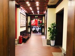 -梅龙镇酒家(南京西路总店)