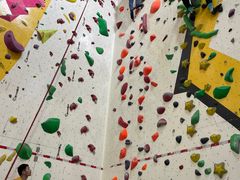 -问山MountQuest攀岩馆