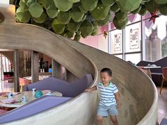 -水桶王国主题餐厅·聚会·生日派对·亲子活动·家庭套餐(亚龙湾希尔顿店)