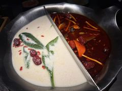 -湊湊火锅·茶憩(合生汇购物中心店)
