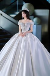 -欣薇婚纱(新源乐汇城店)