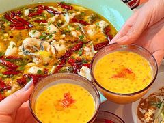 -巷子宽·酸菜鱼(迪士尼小镇店)