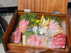 -山川小町·极番烧肉(新地假日广场店)