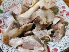 锡盟耳标羊生羊排-格日勒阿妈蒙古厨房(大召店)